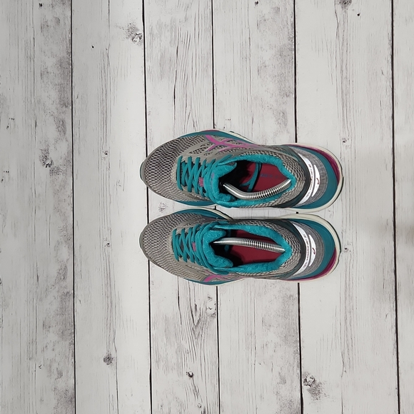 Asics Womens Gel-Cumulus 18 running shoe size 9.5 - Picture 4 of 8